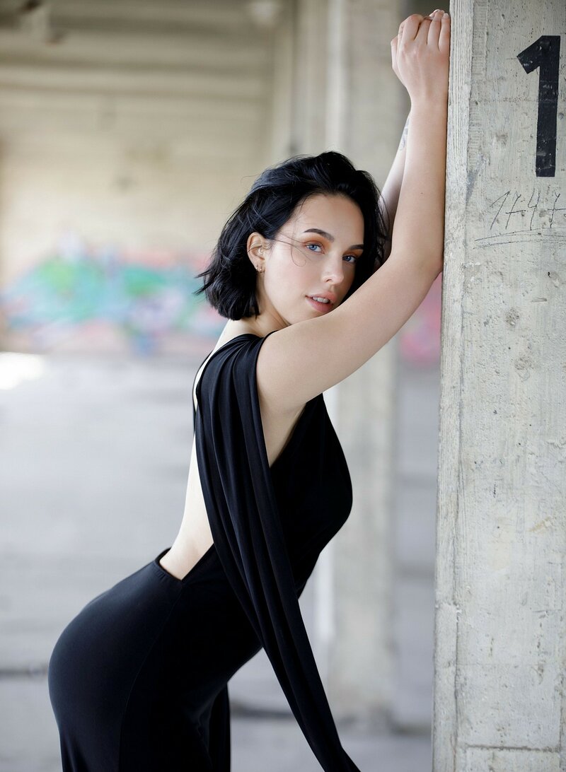 Эвелин, 27 лет, 4 размер груди